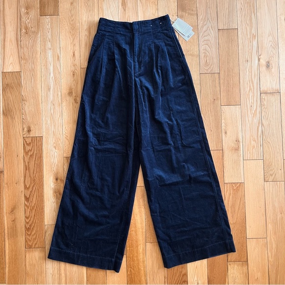 NWT Uniqlo U Womens Ultra Wide Leg High Waist Corduroy Pants Dark Blue 0 - Picture 1 of 10